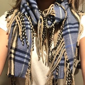 Burberry Happy-Fringe Scarf 100%cashmere
